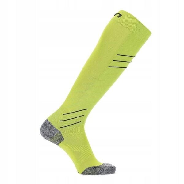 Męskie skarpety narciarskie Uyn Ski Race Shape Socks. Szare skarpetki męskie UYN, bez wzorów, z dzianiny. Za 101.60 zł.