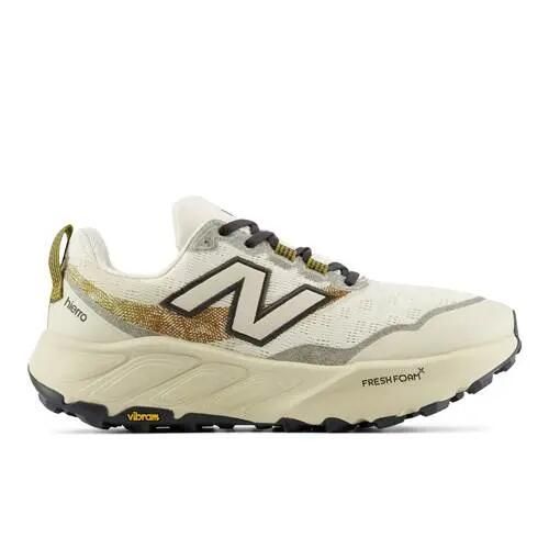 Buty do biegania męskie New Balance Hierro. Białe buty fitness męskie New Balance, do biegania. Za 961.00 zł.