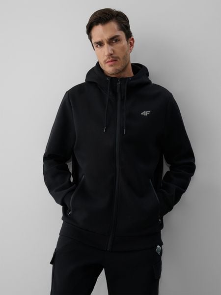 4F Bluza dresowa regular z kapturem męska - czarna M. Czarne bluzy sportowe męskie 4f, bez wzorów, z dresówki, klasyczne, bez kołnierzyka, bez ramiączek. Za 269.99 zł.
