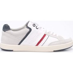 Levi's - Buty Beyers. Białe buty sportowe na co dzień męskie Levi's, z materiału, bez zapięcia. W wyprzedaży za 159.90 zł.