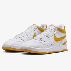 Buty Sportowe Męskie Nike Attack QS SP. Białe obuwie do biegania damskie Nike. Za 408.30 zł.
