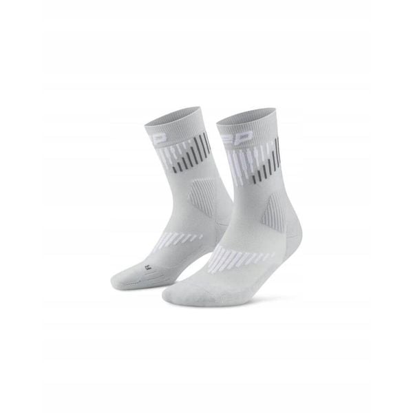 Damskie skarpetki kompresyjne do połowy łydki sportowe z wełną Merino Core. Białe skarpetki damskie CEP, bez wzorów, z elastanu. Za 69.00 zł.