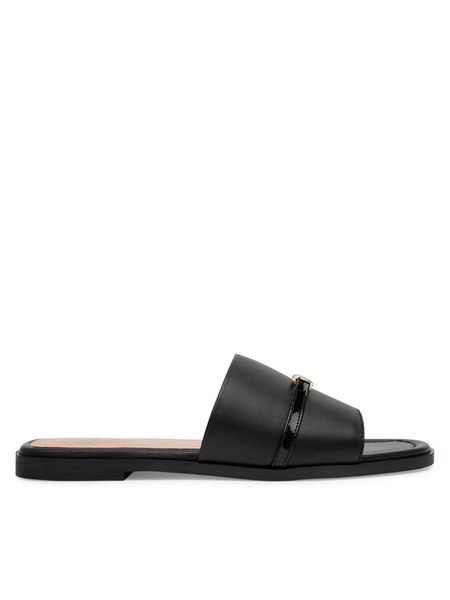 LOVE MOSCHINO Klapki JA28082G1MIA400A Czarny. Czarne klapki damskie Love Moschino, bez wzorów, ze skóry, bez obcasa. Za 419.99 zł.