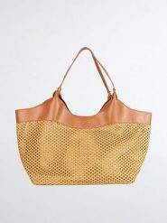 Maison héritage PARIS Skórzana torebka "St Barths" w kolorze jasnobrązowym - 38 x 49 x 16 cm rozmiar: onesize. Brązowe torebki klasyczne damskie maison héritage PARIS, bez wzorów, z materiału, bez dodatków. Za 391.99 zł.