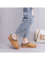 C'M Kapcie w kolorze jasnobrązowym rozmiar: 40. Brązowe kapcie damskie C'M. Za 108.99 zł.