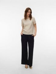 Vero Moda Bluzka w kolorze beżowym rozmiar: L. Brązowe bluzki damskie Vero Moda, l, bez wzorów, bez kołnierzyka, bez ramiączek. Za 92.21 zł.