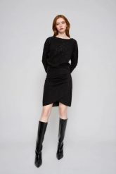 Spódnica z marszczeniem czarna. Czarne spódniczki damskie MOODO, l, bez wzorów, z elastanu. Za 99.99 zł.