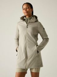 Regatta Płaszcz softshellowy "Carisbrooke" w kolorze beżowym rozmiar: 38. Brązowe płaszcze damskie Regatta, m, bez wzorów, sportowe. Za 193.70 zł.