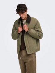 ONLY & SONS Kurtka przejściowa "Remington" w kolorze oliwkowym rozmiar: M. Zielone kurtki męskie Only & Sons, m, bez wzorów, bez kaptura. Za 249.95 zł.