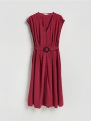 Sukienka z dodatkiem lnu - bordowy. Czerwone sukienki damskie Reserved, l, bez wzorów, z wiskozy, bez kołnierzyka, bez ramiączek, rozkloszowane. Za 159.99 zł.