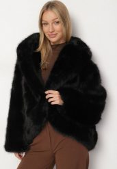 Czarna Kurtka Futerko Oversize z Kapturem Unillea. Czarne kurtki damskie Born2be, m, bez wzorów, z futra, z kapturem. Za 269.99 zł.