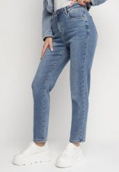 Niebieskie Jeansy z Bawełną o Kroju Mom Fit z Wysokim Stanem Isariva. Niebieskie jeansy damskie Born2be, z podwyższonym stanem. Za 54.99 zł.