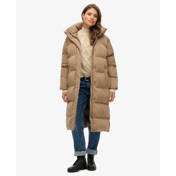 Damska długa kurtka z kapturem Superdry. Brązowe kurtki damskie Superdry., bez wzorów, z puchu, z kapturem. W wyprzedaży za 596.00 zł.