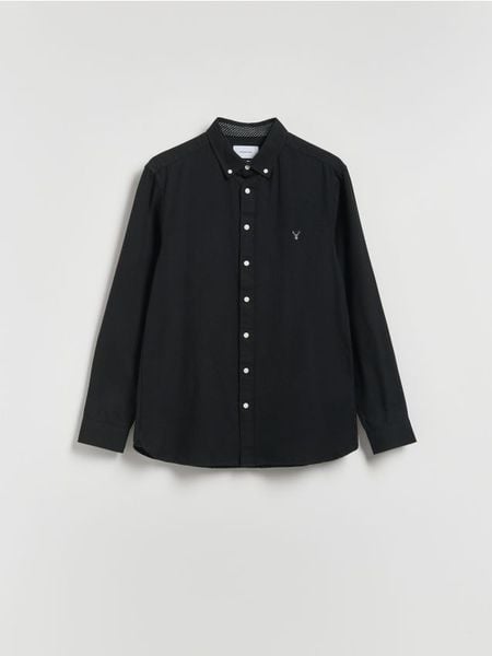 Bawełniana koszula slim fit - czarny. Czarne koszule męskie Reserved, l, bez wzorów, z bawełny, bez kołnierzyka, bez ramiączek. W wyprzedaży za 89.99 zł.