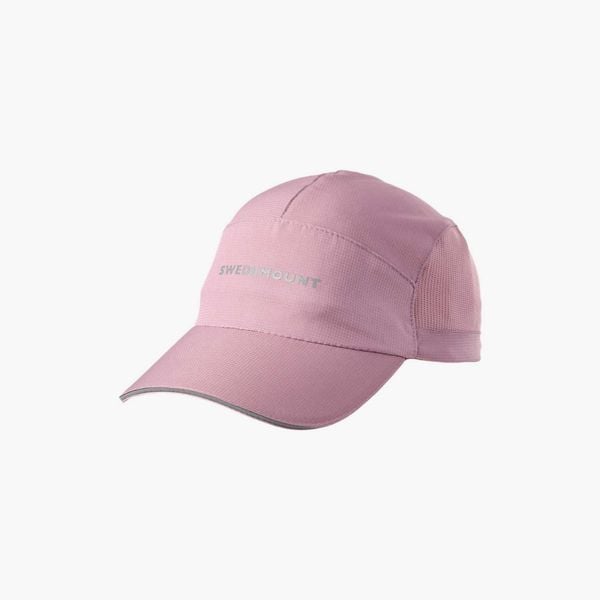 Czapka do biegania unisex Swedemount Ultra Light Running Cap szybkoschnąca. Fioletowe czapki męskie SWEDEMOUNT, na wiosnę, bez wzorów. Za 79.99 zł.