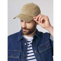 Czapka z daszkiem TBS Citycap. Brązowe czapki męskie Tbs, bez wzorów. Za 231.50 zł.