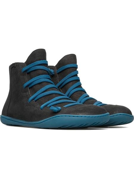 Camper Skórzane botki w kolorze czarnym rozmiar: 35. Czarne botki damskie Camper, bez obcasa, bez zapięcia. Za 404.99 zł.