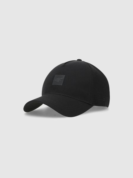 4F Czapka z daszkiem strapback uniseks - czarna S/M. Czarne czapki z daszkiem damskie 4f, bez wzorów, z syntetyku. Za 79.99 zł.