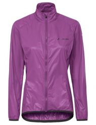 Kurtka rowerowa W Matera Air Jacket. Czerwone kurtki damskie Vaude, uniwersalny, bez wzorów, z materiału, bez kaptura. Za 357.50 zł.