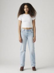 Levi's Dżinsy "501 '90S" - Mom fit - w kolorze błękitnym rozmiar: W25/L32. Niebieskie jeansy damskie Levi's, z podwyższonym stanem. Za 204.95 zł.