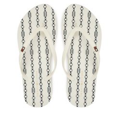 Japonki Tommy Hilfiger. Białe klapki damskie Tommy Hilfiger, bez wzorów, bez obcasa. Za 119.99 zł.