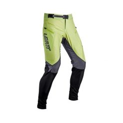 Spodnie rowerowe LEATT Pant MTB Gravity 5.0. Czarne szorty męskie LEATT, bez wzorów, sportowe. W wyprzedaży za 674.25 zł.