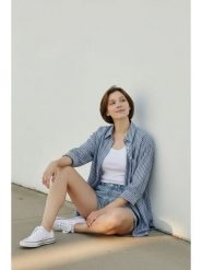 William de Faye Koszula w kolorze niebieskoszaro-białym rozmiar: 38. Niebieskie koszule damskie William De Faye, bez wzorów, bez kołnierzyka, bez ramiączek. Za 121.99 zł.