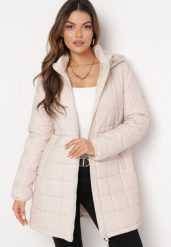 Jasnobeżowa Kurtka Pikowana ze Ściągaczem Tamraga. Brązowe kurtki damskie Born2be, m, bez wzorów, bez kaptura. Za 209.99 zł.