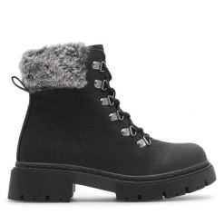 Trapery Clara Barson. Czarne trapery damskie Clara Barson, bez obcasa. Za 169.99 zł.