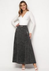Czarna Bawełniana Spódnica Jeansowa Maxi Rozkloszowana z Łańcuszkiem Zallire. Czarne spódniczki damskie Born2be, m, bez wzorów, z bawełny, boho, maxi, rozkloszowane. Za 189.99 zł.