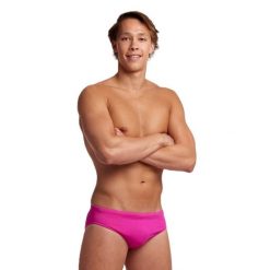 Kąpielówki męskie slipy na basen treningowe Funky Trunks Still Pink. Czerwone kąpielówki męskie FUNKY TRUNKS, l, bez wzorów, z elastanu, na fitness i siłownię. Za 126.98 zł.
