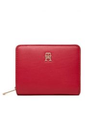Tommy Hilfiger Portfel Th Icon Med Za Flap AW0AW17742 Czerwony. Czerwone portfele damskie Tommy Hilfiger, bez wzorów, ze skóry. Za 249.99 zł.