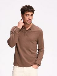 Wiskozowy sweter polo - brązowy. Brązowe swetry męskie Reserved, l, bez wzorów, z dzianiny, bez kołnierzyka. Za 119.99 zł.