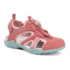Sandały Reima Hiekalla. Czerwone obuwie trekkingowe damskie Reima. Za 149.99 zł.