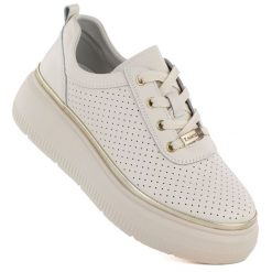 Skórzane półbuty na platformie ażurowe beżowe T.Sokolski W26-844. Brązowe półbuty damskie T.Sokolski, w ażurowe wzory, ze skóry, bez obcasa, na platformie. Za 209.99 zł.