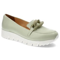 Zielone Półbuty Armodo Stylowe Obuwie Damskie. Zielone półbuty damskie Armodo, z aplikacjami, ze skóry, eleganckie, bez obcasa, na obcasie. Za 369.00 zł.
