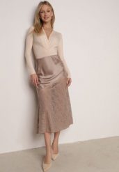 Beżowa Spódnica z Satyny z Koronką i Rozcięciem na Nogę Doritana. Brązowe spódniczki damskie Born2be, l, bez wzorów, z koronki, eleganckie, midi, dopasowane. Za 149.99 zł.