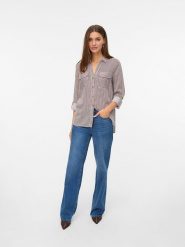Vero Moda Koszula w kolorze białym rozmiar: XS. Białe koszule damskie Vero Moda, xs, bez wzorów, z wiskozy, bez kołnierzyka, bez ramiączek. Za 57.06 zł.