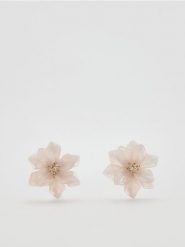 Kolczyki w kształcie kwiatów - pastelowy róż. Czerwone kolczyki damskie Reserved. Za 59.99 zł.