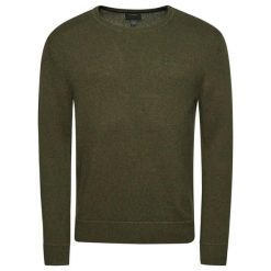 Sweter z okrągłym dekoltem Superdry Essential. Zielone swetry męskie Superdry., na zimę, m, bez wzorów, bez kołnierzyka. Za 284.00 zł.