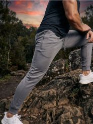 Spodnie jogger sportowe - szary. Szare spodnie sportowe męskie Sinsay. Za 49.99 zł.