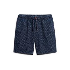 Szorty bermudzkie Superdry Indigo. Niebieskie szorty męskie Superdry., bez kołnierzyka. Za 349.55 zł.