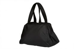 Torba sporotwa Arena Fast Shoulder Bag. Czarne torby męskie na ramię Arena, bez wzorów, z poliesteru, na ramię, duże. Za 151.98 zł.