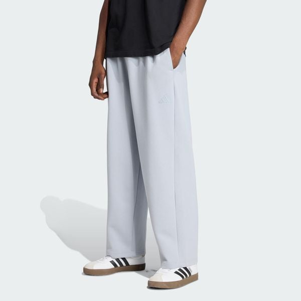 Spodnie z prostymi nogawkami Soft Lux. Szare spodnie sportowe męskie Adidas, z dzianiny. Za 349.00 zł.