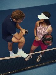 4F Top slim z prążkowanej dzianiny damski - różowy S. Czerwone topy damskie 4f, m, bez wzorów, z bawełny, bez kołnierzyka. Za 59.99 zł.