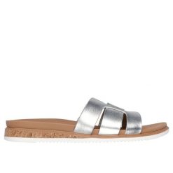 Sandały damskie Skechers Bobs Desert Kiss Low-Peak Look. Czarne sandały damskie Skechers, bez wzorów, bez obcasa. Za 263.50 zł.