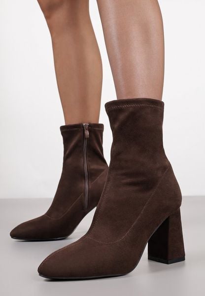 Ciemnobrązowe Botki Vices na Słupku z Dopasowaną Cholewką Verille. Brązowe botki damskie Born2be, z jeansu, bez obcasa, na obcasie, bez zapięcia. Za 134.99 zł.