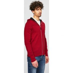Armani Exchange - Sweter. Czerwone kardigany męskie Armani Exchange, l, bez wzorów, z bawełny, bez kołnierzyka. W wyprzedaży za 379.90 zł.