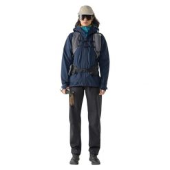 Damskie spodnie wodoodporne Haglöfs L.I.M Airak. Czarne spodnie dresowe damskie Haglöfs, na lato, l, bez wzorów. W wyprzedaży za 602.10 zł.