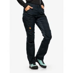 Spodnie damskie Fjallraven Kaipak Trousers Curved. Niebieskie spodnie dresowe damskie Fjällräven, na lato, s, bez wzorów. Za 723.99 zł.